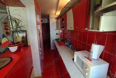 Apartament cu o camera, spa?ios 35 mp, zona Garii Vaslui complet mobilat ?i utilat, etaj 3 4