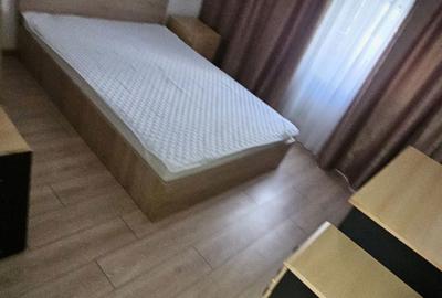 Apartament cu 3 camere decomandat în Exterior Vest - 4