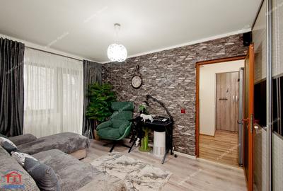 Apartament cu 2 camere semidecomandat, mobilat în Micro 38 - 1