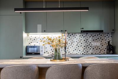 Apartament cu 3 camere decomandat, mobilat în Tractorul - 8