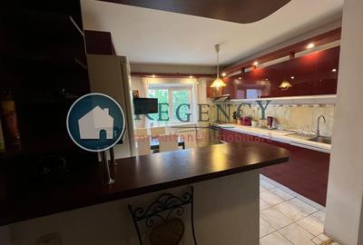 Apartament cu 3 camere decomandat, mobilat în 13 Septembrie - 2