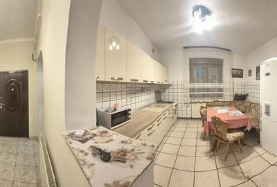 Apartament cu 4 camere decomandat în Chișoda