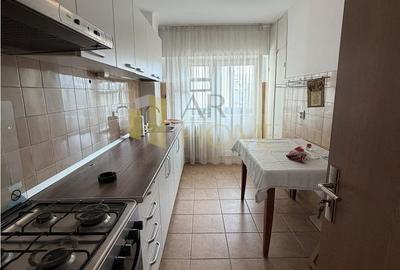 Apartament cu 3 camere, mobilat în Republicii - 2