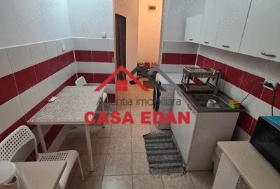 Casă cu 3 camere decomandat în Central - 5