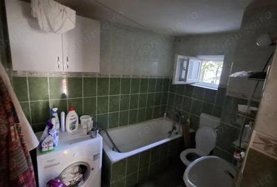 Casa cu 300 mp teren, singur in curte, spre vanzare, cart. Unirii - 6