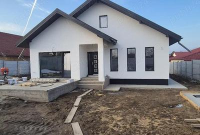 Casă cu 3 camere cu Teren 600 Mp în Exterior Vest - 1