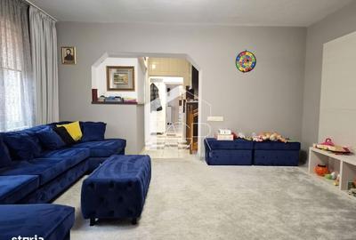 Casă cu 4 camere în Central - 2