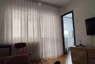 Inchiriez garsoniera - 2