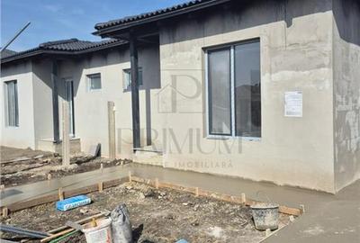Duplex cu 3 camere cu Canalizare în Moșnița Nouă - 3