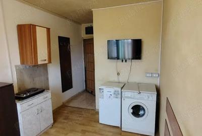 Proprietar vand garsoniera in zona Sagului str Fructelor nr 2 - 3