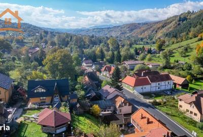 Casă cu 3 camere cu Teren 385 Mp în Moieciu - 2