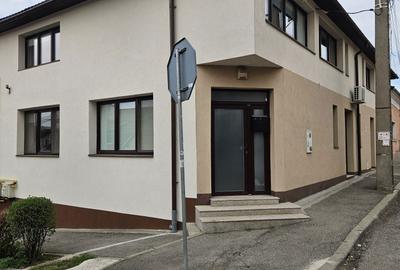 Spațiu comercial, de 550 mp, în Central - 1