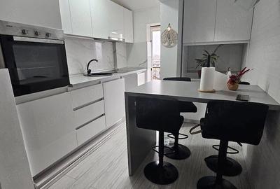Apartament cu 2 camere decomandat în Exterior Vest - 1