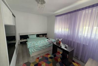 Apartament cu 3 camere decomandat în Rahova - 4