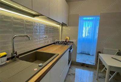 Apartament cu 3 camere decomandat în Micro 17 - 14