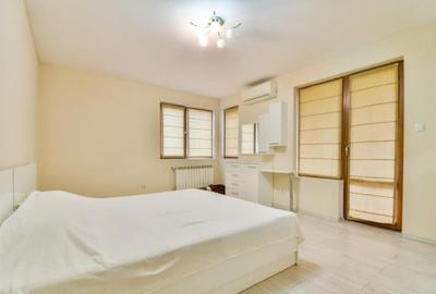 Vanzrae apartament cu 3 camere in zona Aurel Vlaicu - 1