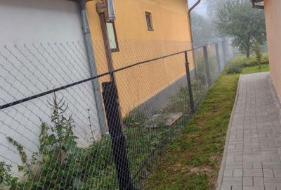 Casă cu 4 camere în Central - 3