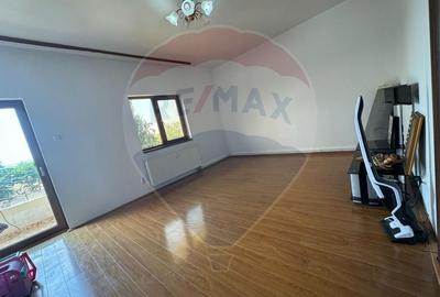 Casa / Vila cu 6 camere de vanzare - 17