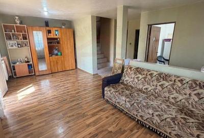 Casă individuală cu 4 camere cu Canalizare în Smârdan - 12