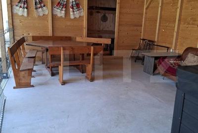 Casă cu 4 camere în Lăpuștești - 8