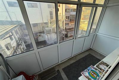 APARTAMENT 3 CAMERE, ETAJ 1, REPUBLICI - 12