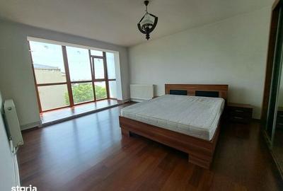 Apartament cu 3 camere decomandat în Micro 5 - 2