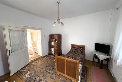 Casă cu 4 camere cu Teren 3122 Mp în Petrești - 14