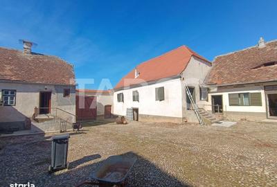 Casă cu 4 camere cu Teren 300 Mp în Roșia - 3