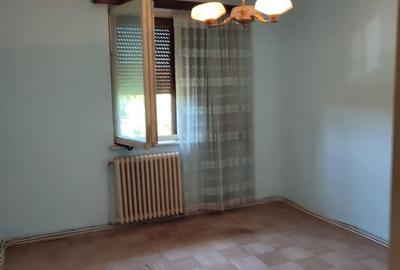 Hunedoara Micro 4, Bulevardul Dacia, linga Supeco. Hunedoara - 5