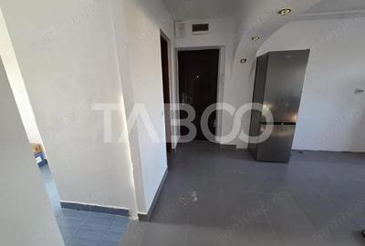 Apartament cu 4 camere decomandat în Central - 4