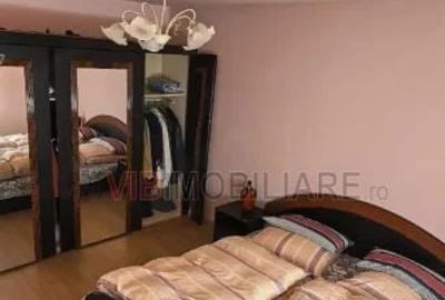 Casă cu 4 camere cu Teren 350 Mp în Ghiroda - 1