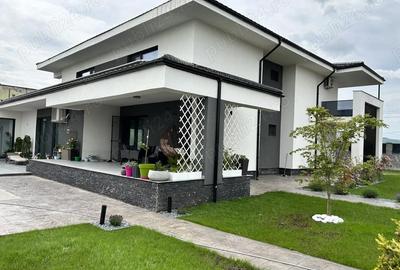 Casă cu Teren 999 Mp în Central - 4