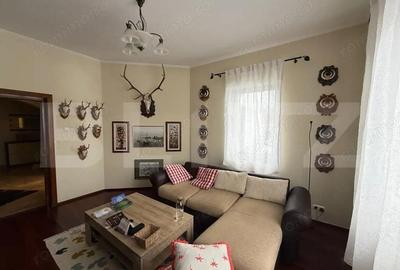 Casă cu 8 camere cu Teren 2759 Mp în Mușcel - 12