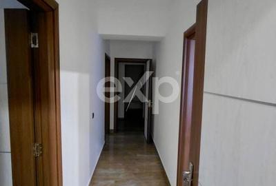Apartament cu 4 camere decomandat în Central - 9