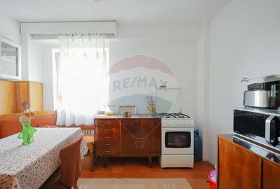 De vanzare Apartament 4 camere decomandat ultrac... - 14