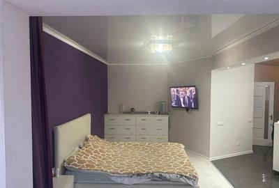 De vanzare o camera in Centrul Civic - 1