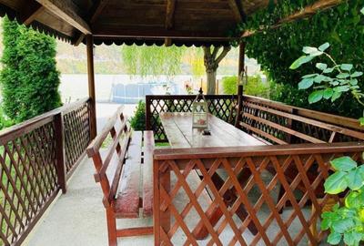 Casă cu 4 camere în Central - 1