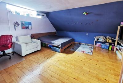Casă cu 9 camere cu Canalizare în Griviței - 13