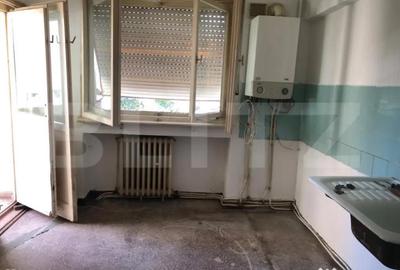 Apartament cu 3 camere semidecomandat în Micro 16 - 4