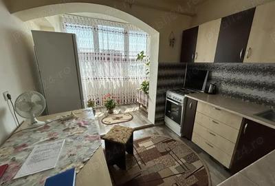 Vand(schimb cu 2 cam) apart.3 cam.decom.st.88 mp.,et.4 din 4,Podgoria,str.M.Costin - 3