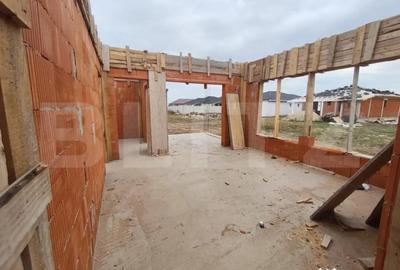 Casă cu 4 camere cu Teren 500 Mp în Sântandrei - 3