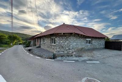 Vand casa in comuna Sasca Montana,sat Sasca Romana