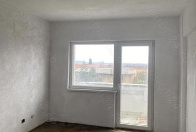 Apartament cu 2 camere decomandat în Central - 1