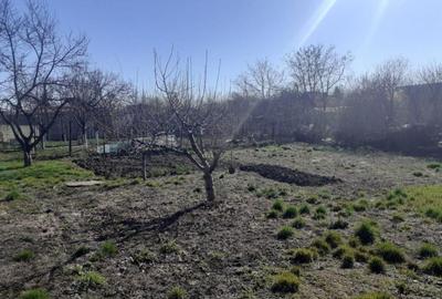 Teren de 1400 mp, în Ronaț - 2