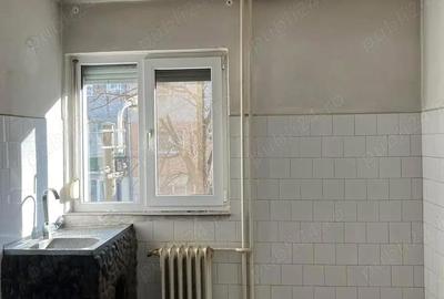 Apartament cu 3 camere semidecomandat în Calea Aradului - 2