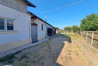 Casă cu 2 camere cu Teren 2000 Mp în Central - 8