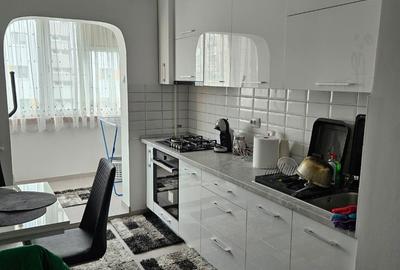 Apartament cu 3 camere semidecomandat în Central - 6