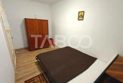 Casă cu 3 camere cu Canalizare în Turnișor - 1