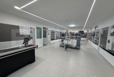 Spațiu comercial, de 267 mp, în Florești
