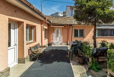 Casă individuală cu 5 camere cu Teren 256.92001342773 Mp în Trocadero - 1